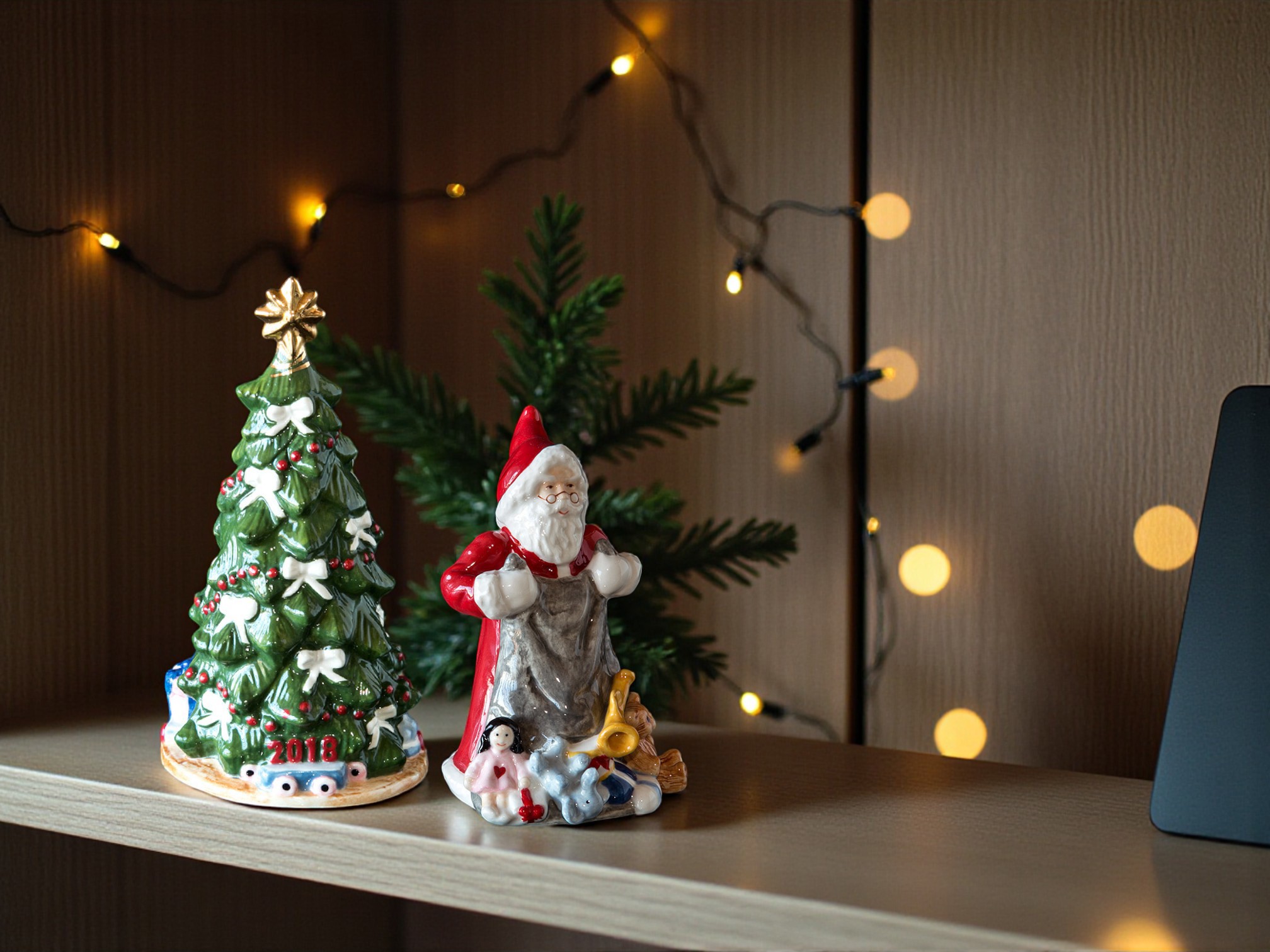 Royal Copenhagen Annual Santa 2018 with gift sack