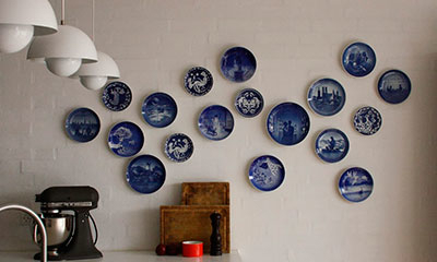 How to decorate your wall with plates!