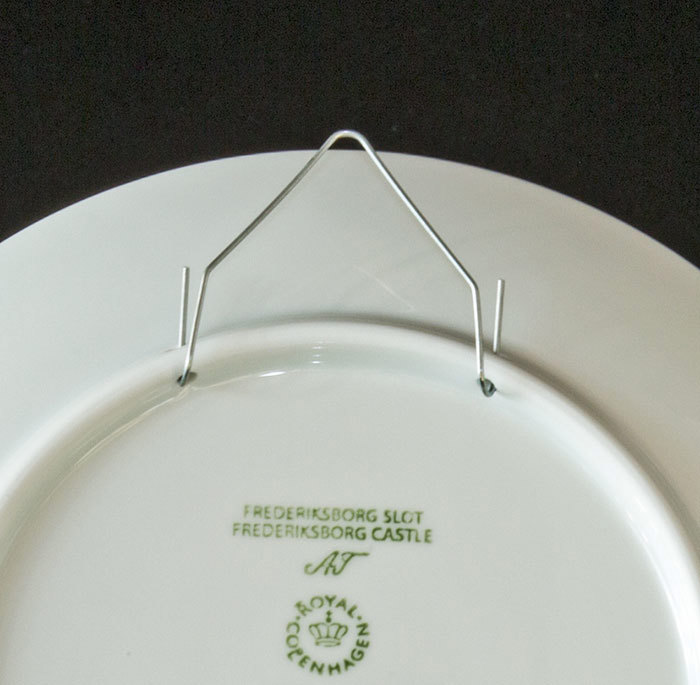 Plate hooks (hangers for plates), set of 5