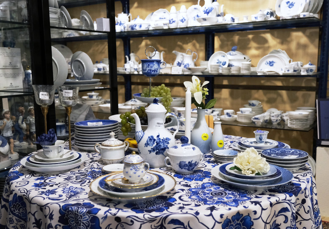 In the Odense N store, you can always find set tables for inspiration