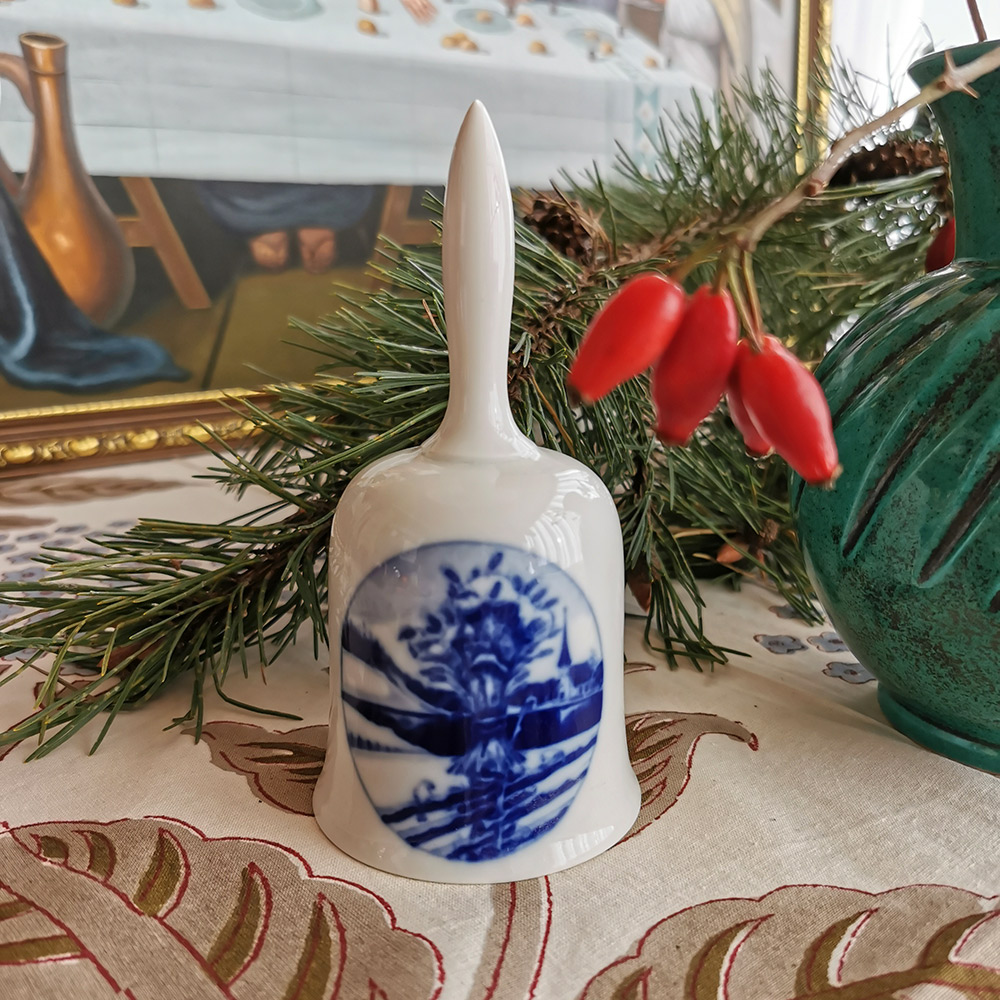 1975 Hackefors Christmas Bell, Sheaf