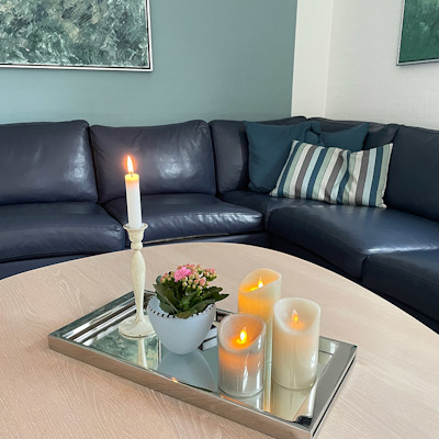 Create zones with beautiful mirror trays